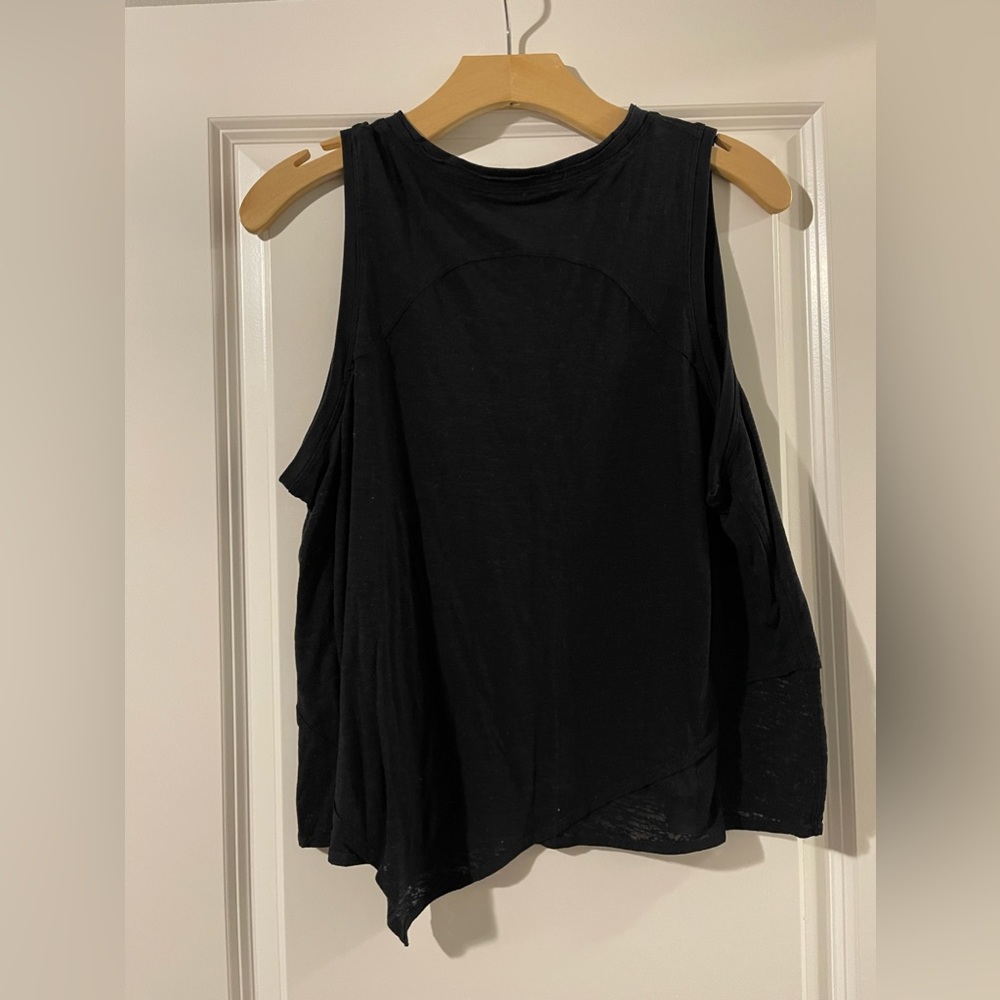Lululemon Tank - Picture 4 of 4